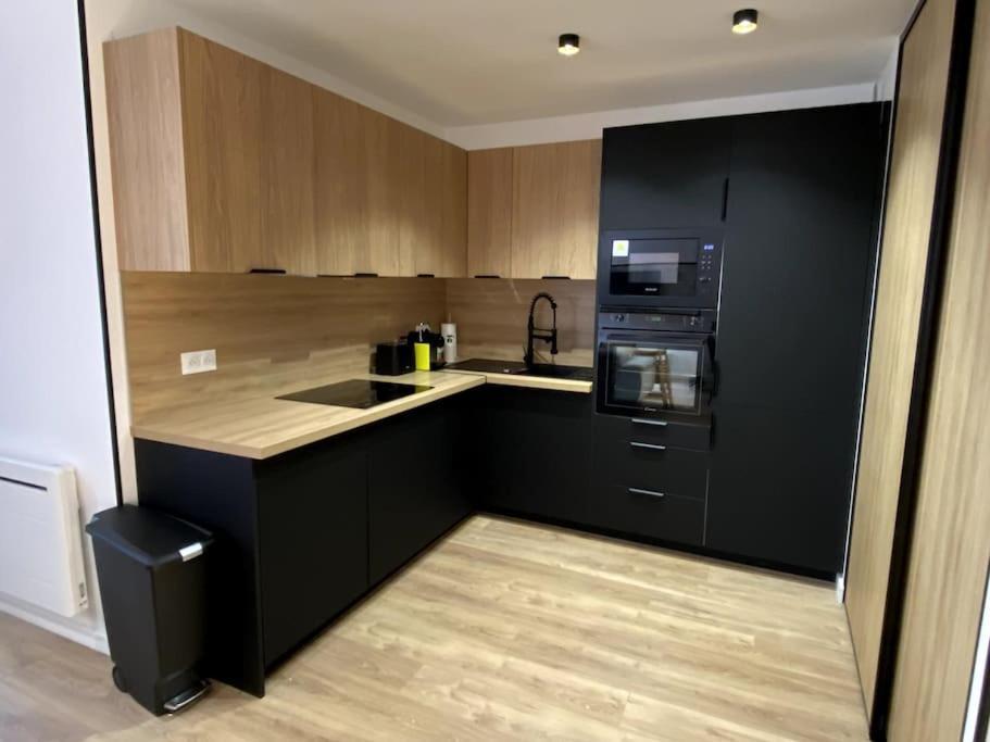 Madonna Elegance, Proche Sanctuaire, 95M2 Appartement Lourdes Buitenkant foto